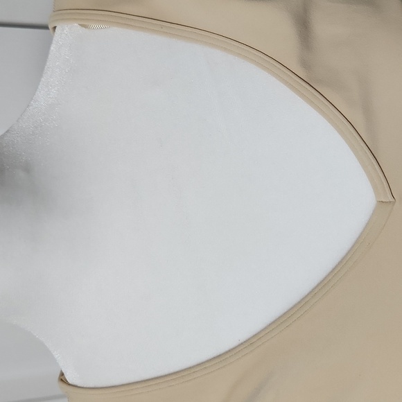 Lululemon Align Tee in Prosecco - Picture 8 of 8